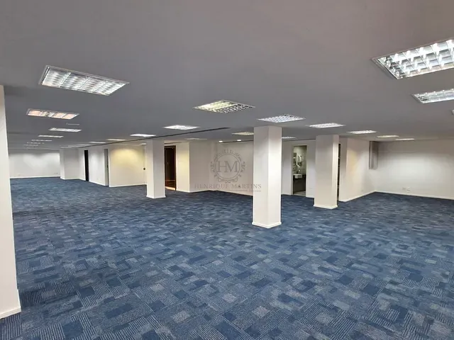 Andar corporativo com 372m², para alugar, no bairro Centro em Rio de Janeiro