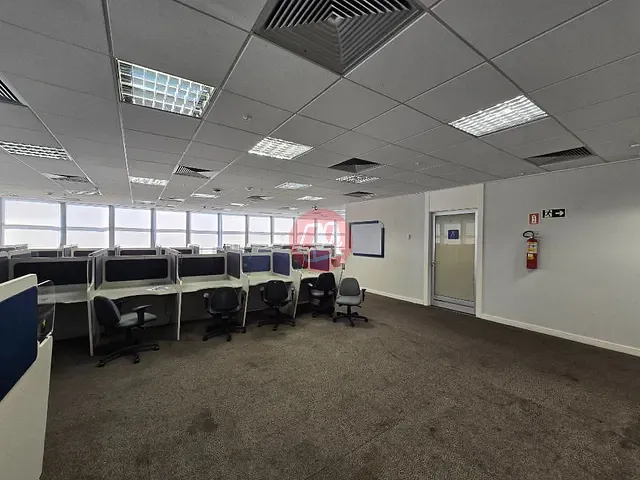 Andar corporativo para alugar, no bairro Higienópolis em Porto Alegre