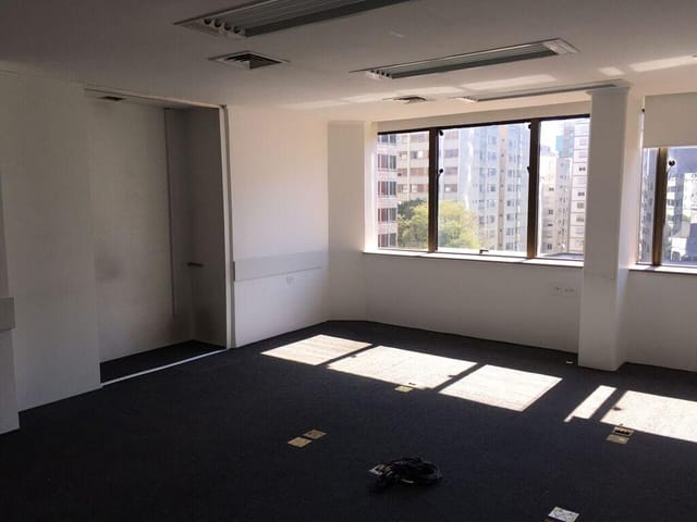 Andar corporativo com 528m², para alugar, no bairro Paraíso em São Paulo