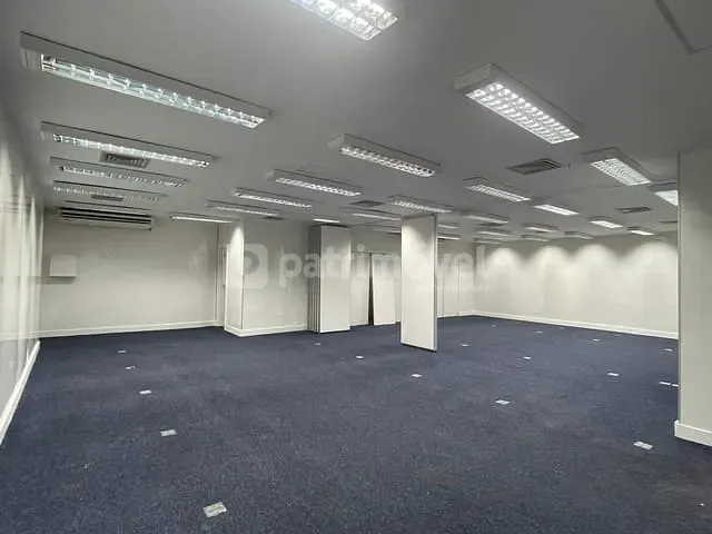 Andar corporativo com 395m², para alugar, no bairro Centro em Rio de Janeiro