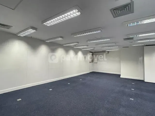 Andar corporativo com 395m², para alugar, no bairro Centro em Rio de Janeiro