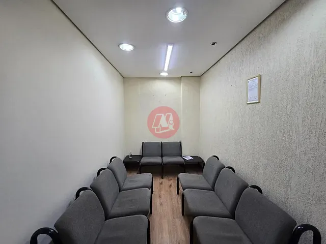 Andar corporativo com 395m², à venda ou para alugar, no bairro Centro Histórico em Porto Alegre