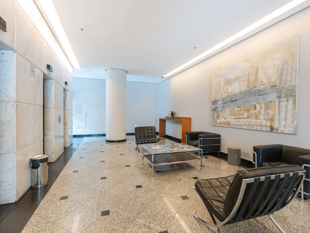 Andar corporativo com 245m², à venda ou para alugar, no bairro Vila Olímpia em São Paulo