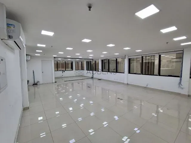 Conjunto comercial para alugar, no bairro Vila Mariana em São Paulo