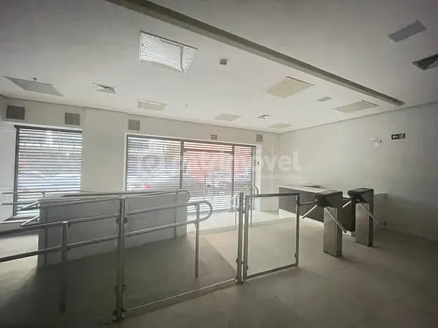 Andar corporativo com 515m², para alugar, no bairro Centro em Rio de Janeiro