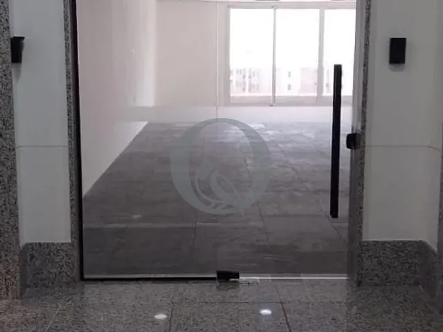 Andar corporativo com 199m², para alugar, no bairro Vila Uberabinha em São Paulo