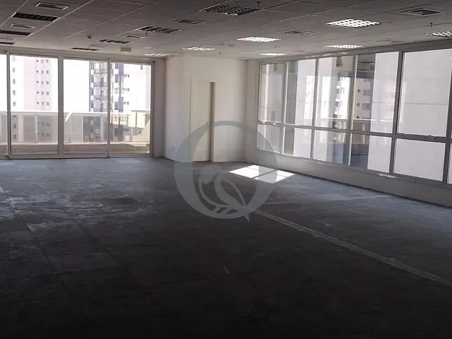 Andar corporativo com 199m², para alugar, no bairro Vila Uberabinha em São Paulo
