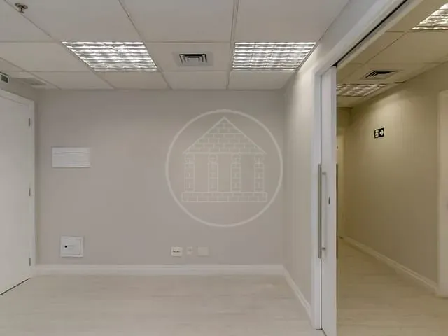 Andar corporativo para alugar, no bairro Santa Cecília em São Paulo