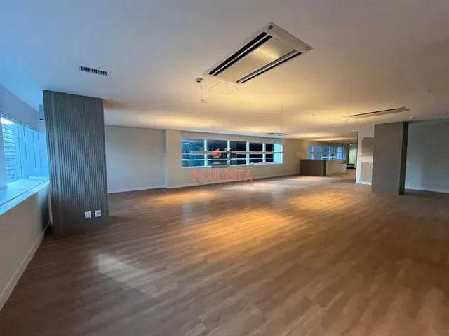 Conjunto comercial para alugar, no bairro Bela Vista em São Paulo
