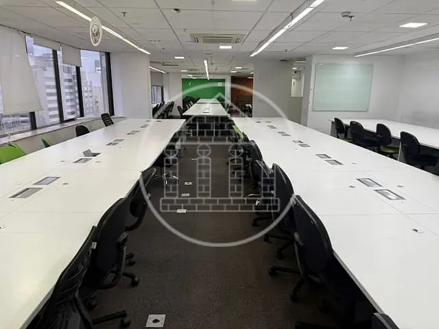 Andar corporativo com 1000m², à venda ou para alugar, no bairro Jardim Paulistano em São Paulo