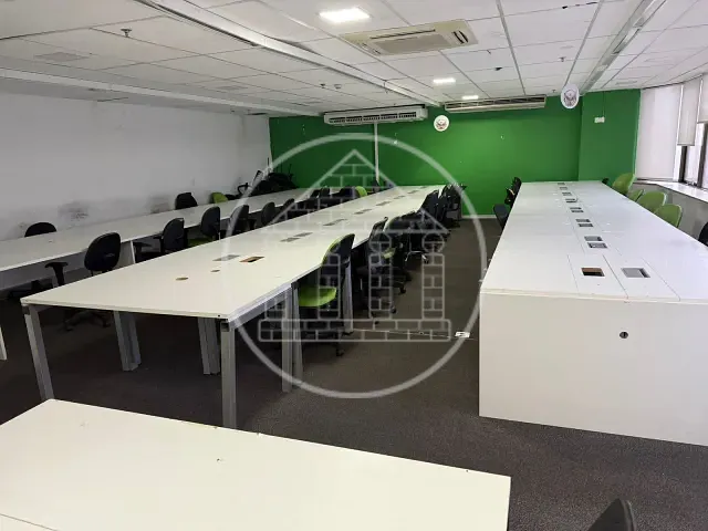 Andar corporativo com 1000m², à venda ou para alugar, no bairro Jardim Paulistano em São Paulo