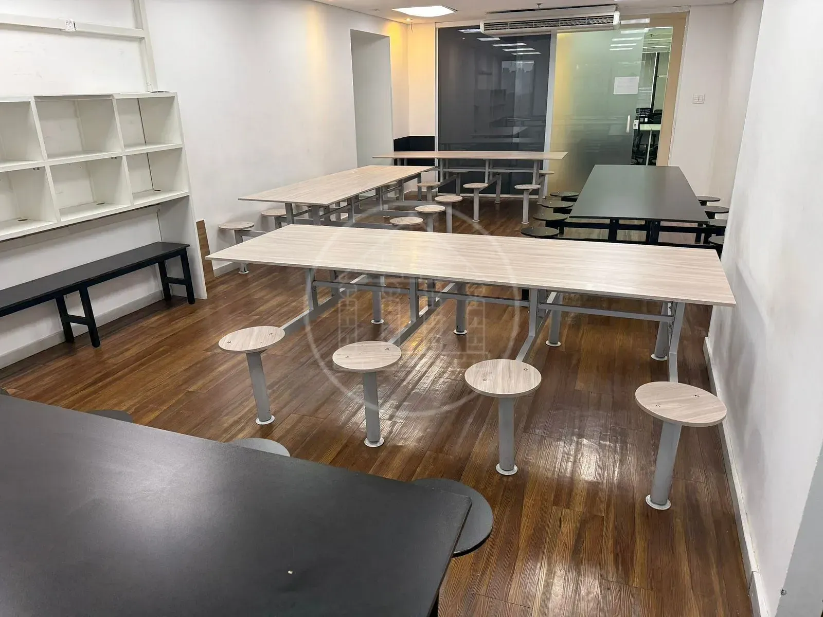 Sala-Conjunto, 1000 m² - Foto 6