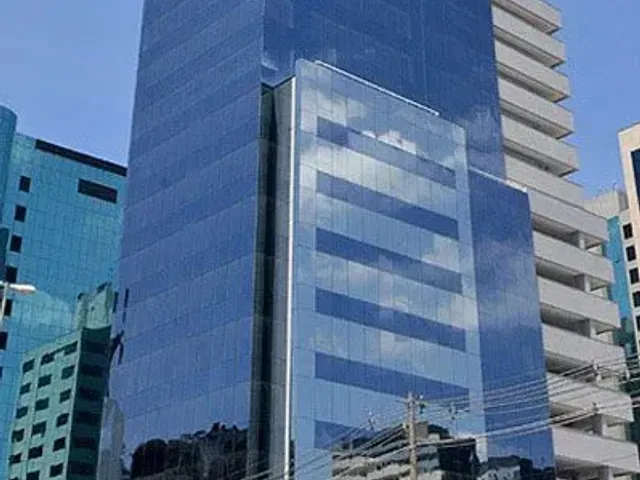 Andar corporativo com 634m², para alugar, no bairro Cidade Monções em São Paulo