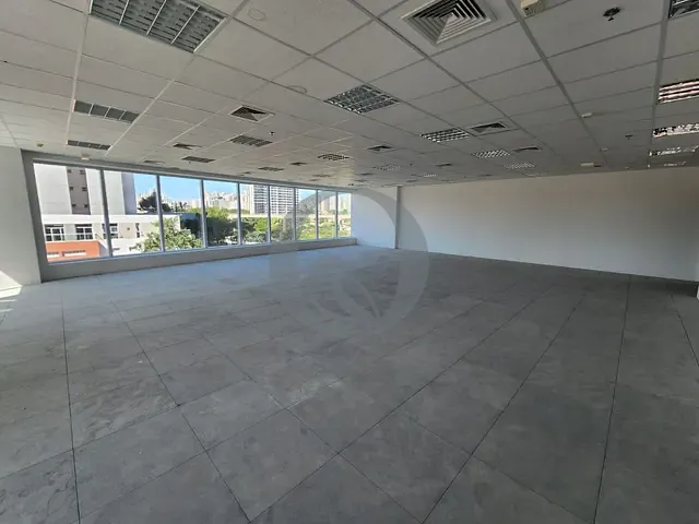 Andar corporativo com 195m², para alugar, no bairro Brooklin em São Paulo