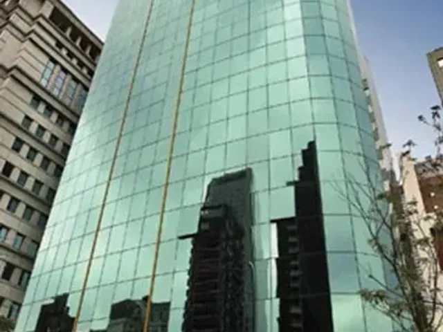 Andar corporativo com 330m², para alugar, no bairro Cidade Monções em São Paulo
