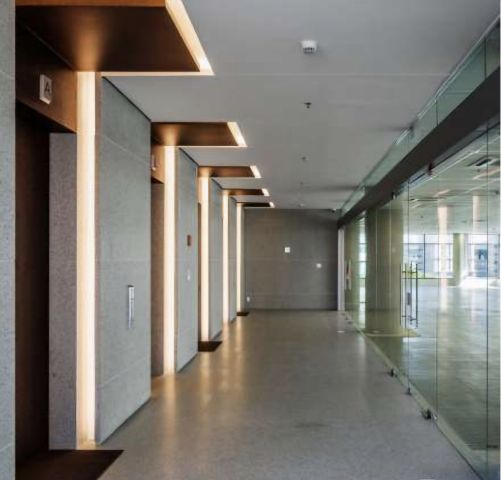 Andar corporativo com 694m², para alugar, no bairro Itaim Bibi em São Paulo