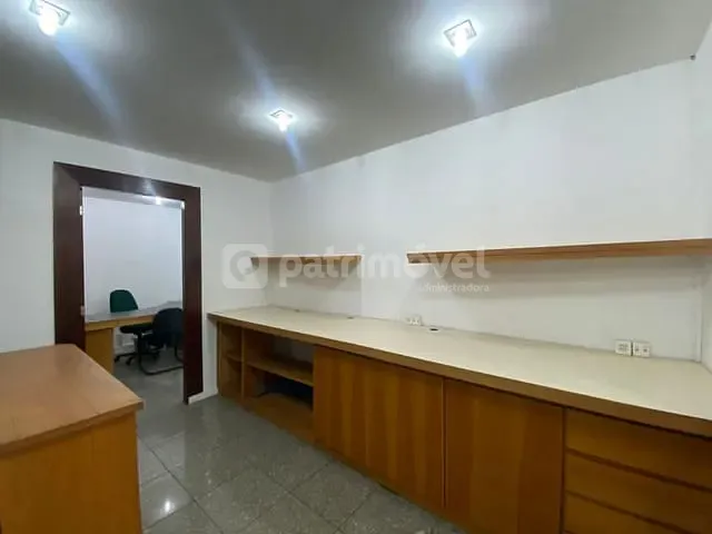 Andar corporativo com 130m², à venda ou para alugar, no bairro Centro em Rio de Janeiro