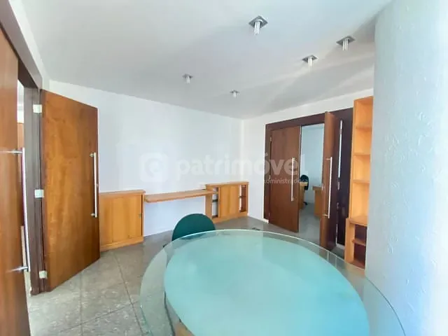 Andar corporativo com 130m², à venda ou para alugar, no bairro Centro em Rio de Janeiro