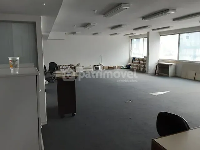 Andar corporativo com 219m², à venda ou para alugar, no bairro Centro em Rio de Janeiro