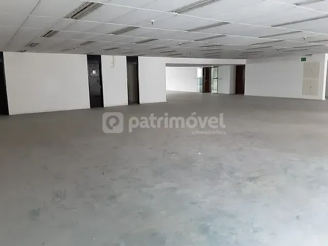 Andar corporativo com 667m², para alugar, no bairro Centro em Rio de Janeiro