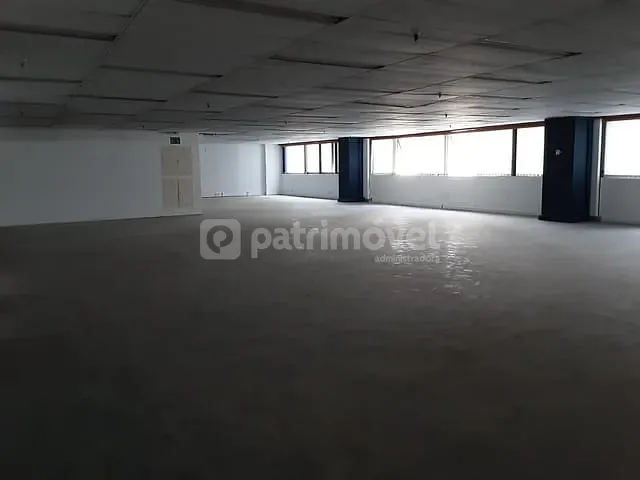 Andar corporativo com 667m², para alugar, no bairro Centro em Rio de Janeiro