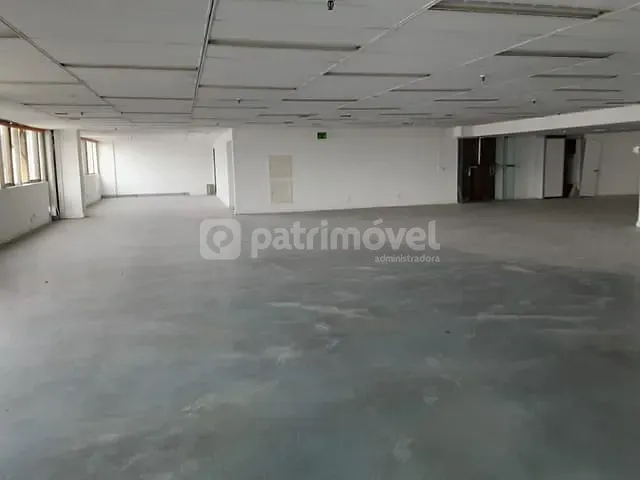Andar corporativo com 667m², para alugar, no bairro Centro em Rio de Janeiro