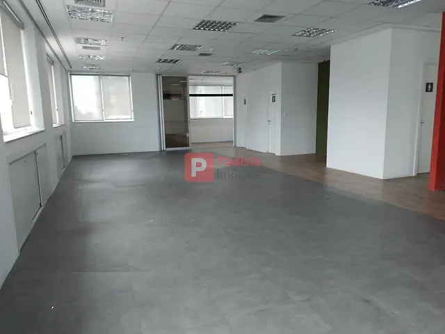 Andar corporativo com 1106m², para alugar, no bairro Indianópolis em São Paulo