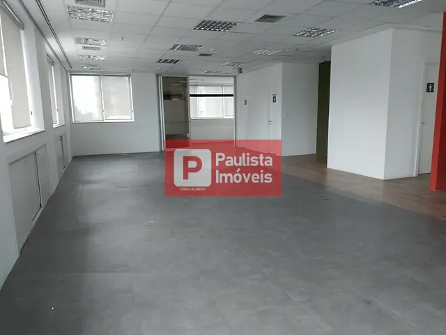 Andar corporativo com 1106m², para alugar, no bairro Indianópolis em São Paulo