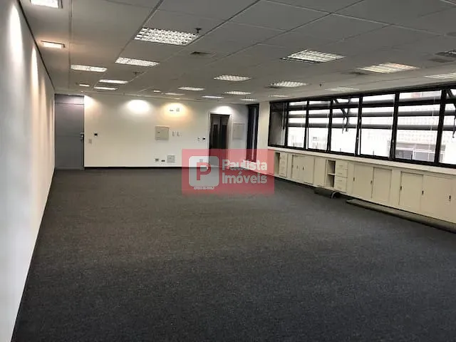 Andar corporativo com 165m², para alugar, no bairro Bela Vista em São Paulo