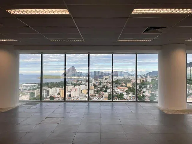 Andar corporativo com 1530m², para alugar, no bairro Centro em Rio de Janeiro