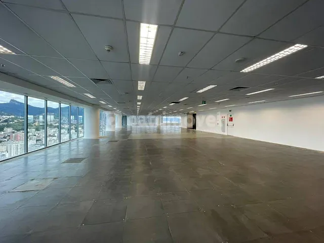 Andar corporativo com 1530m², para alugar, no bairro Centro em Rio de Janeiro