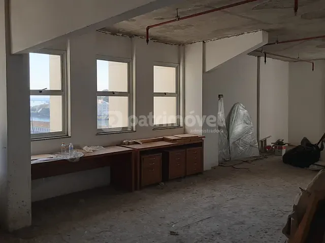 Andar corporativo com 346m², à venda ou para alugar, no bairro Centro em Rio de Janeiro
