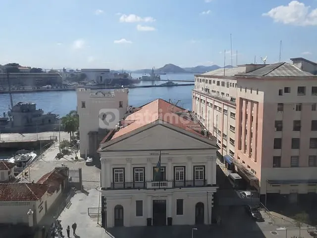 Andar corporativo com 346m², à venda ou para alugar, no bairro Centro em Rio de Janeiro