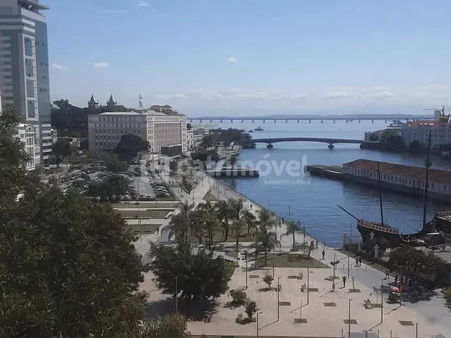 Andar corporativo com 346m², à venda ou para alugar, no bairro Centro em Rio de Janeiro