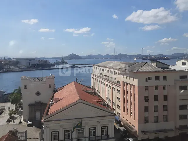 Andar corporativo com 346m², à venda ou para alugar, no bairro Centro em Rio de Janeiro