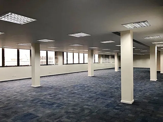 Andar corporativo com 350m², para alugar, no bairro Centro em Rio de Janeiro