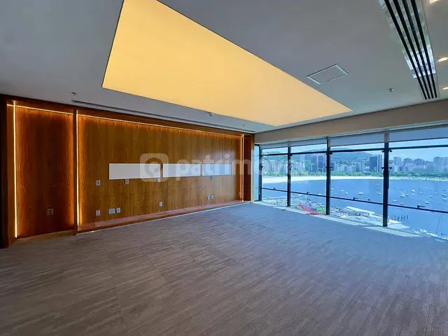Andar corporativo com 623m², para alugar, no bairro Botafogo em Rio de Janeiro