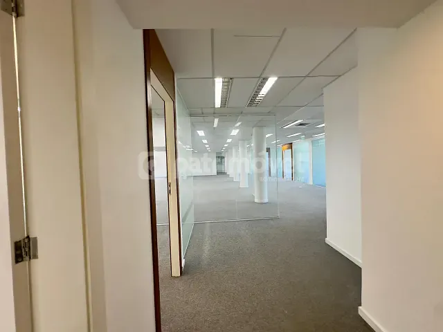 Andar corporativo para alugar, no bairro Centro em Rio de Janeiro