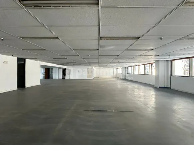 Andar corporativo com 667m², para alugar, no bairro Centro em Rio de Janeiro