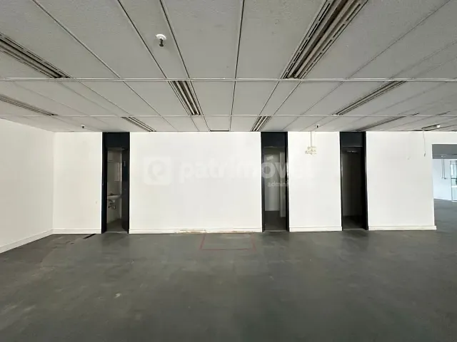 Andar corporativo com 667m², para alugar, no bairro Centro em Rio de Janeiro