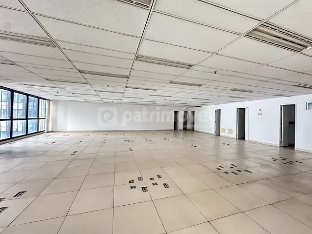 Andar corporativo com 351m², para alugar, no bairro Centro em Rio de Janeiro