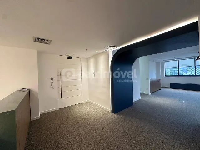Andar corporativo para alugar, no bairro Leblon em Rio de Janeiro