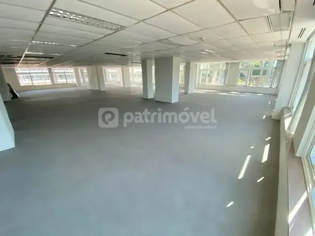 Andar corporativo para alugar, no bairro Barra da Tijuca em Rio de Janeiro