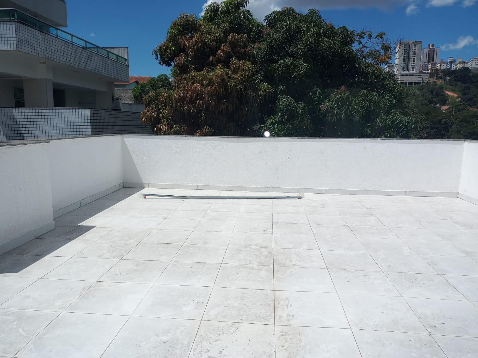 Cobertura Duplex à venda, 3 quartos, 2 vagas, no Ouro Preto, Belo Horizonte, MG. Local muito tranquilo. Perto do IMEI. Imóvel novo. miniatura 32