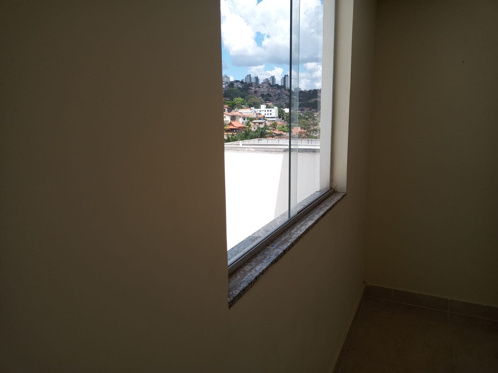 Cobertura Duplex à venda, 3 quartos, 2 vagas, no Ouro Preto, Belo Horizonte, MG. Local muito tranquilo. Perto do IMEI. Imóvel novo. miniatura 8