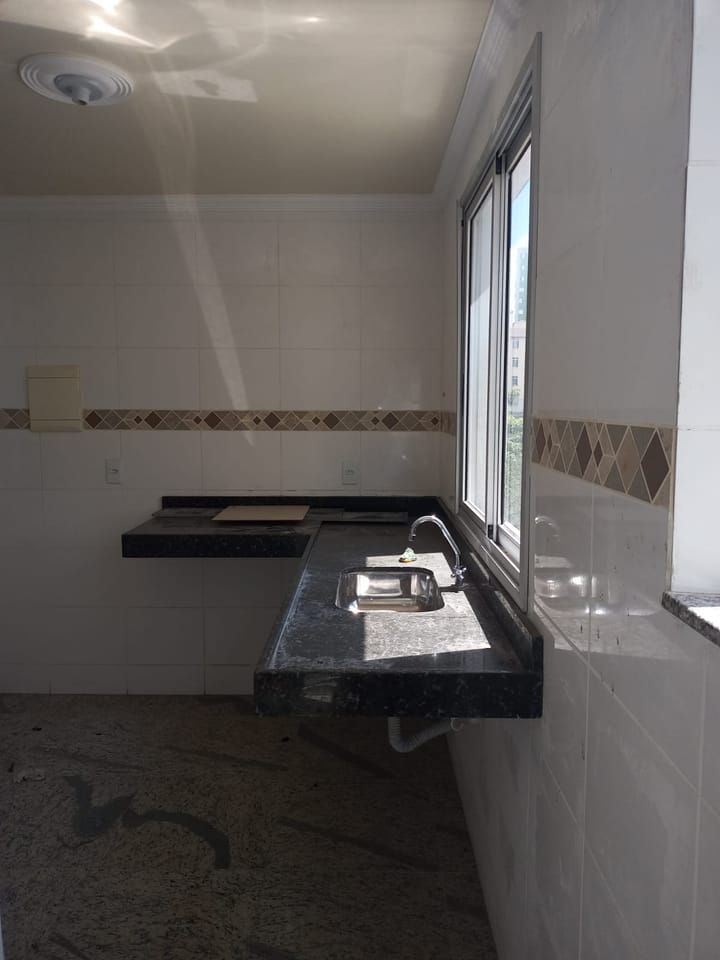 Cobertura Duplex à venda, 3 quartos, 2 vagas, no Ouro Preto, Belo Horizonte, MG. Local muito tranquilo. Perto do IMEI. Imóvel novo. miniatura 3