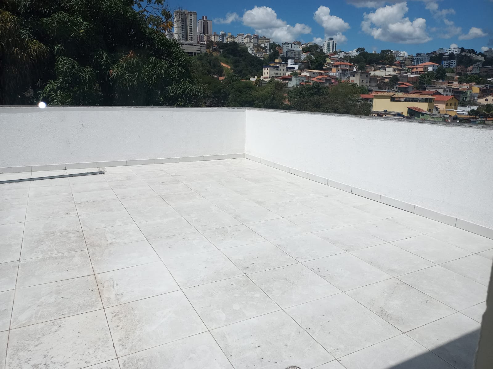 Cobertura Duplex à venda, 3 quartos, 2 vagas, no Ouro Preto, Belo Horizonte, MG. Local muito tranquilo. Perto do IMEI. Imóvel novo. miniatura 24