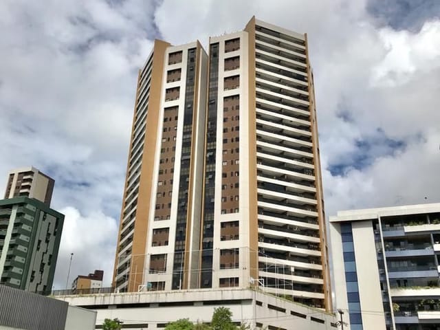 Apartamento 4 quartos e 2 banheiros, à venda, no bairro Miramar em João Pessoa