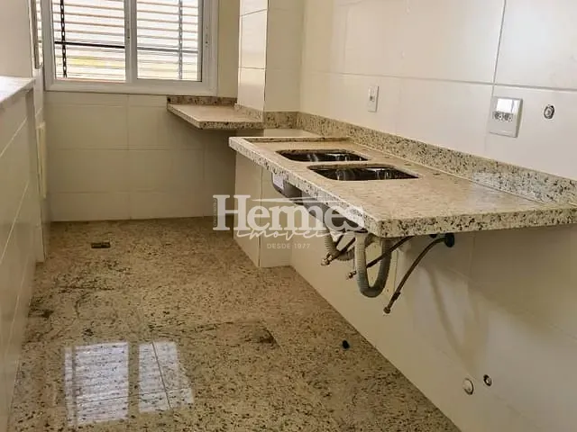 Apartamento com 131m² 2 quartos e 3 banheiros, à venda, no bairro Mansões Santo Antônio em Campinas