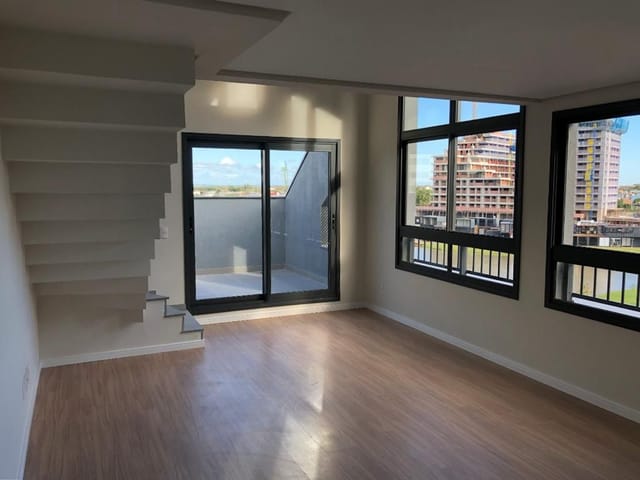 Apartamento Duplex com 65m² 1 quarto e 1 banheiro, à venda, no bairro São Gonçalo em Pelotas